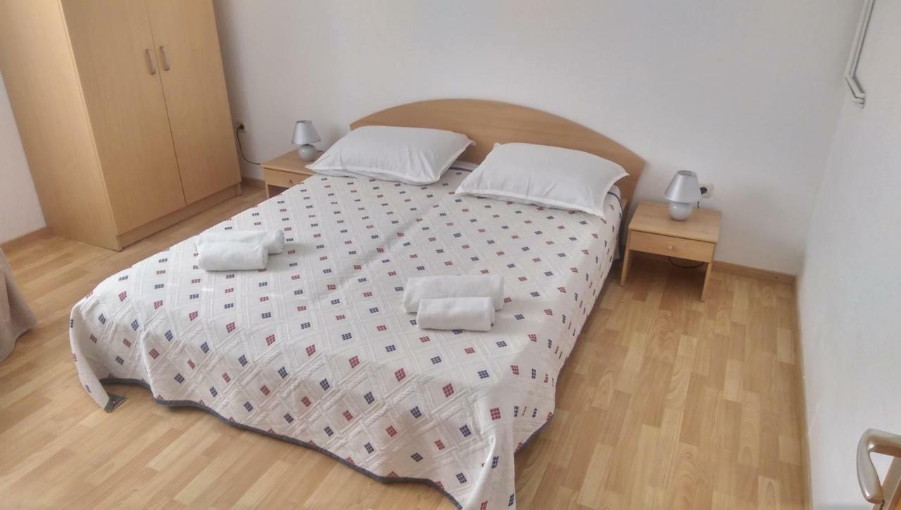 Mauro Appartement Ražanac Buitenkant foto
